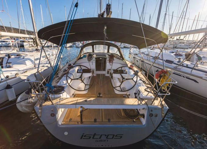 Salona 44 Istros