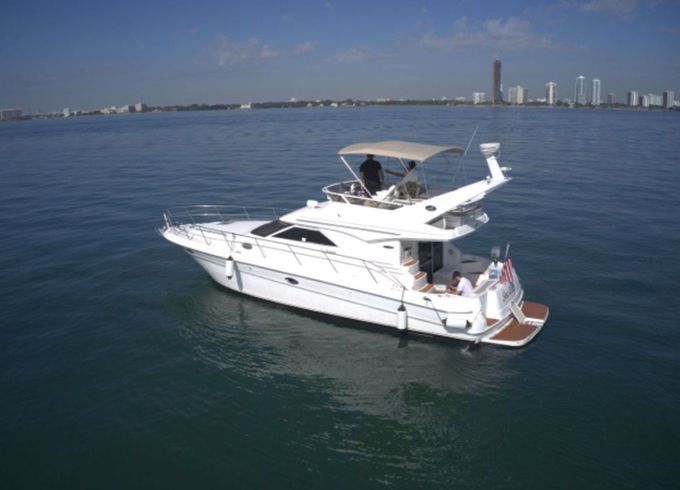 Sea Ray Sedane Bridge 400 Sea Daze