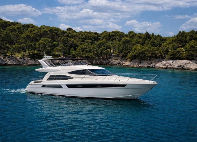 Sealine T51 Levano
