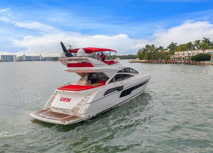 Sunseeker Manhattan 70 Gem