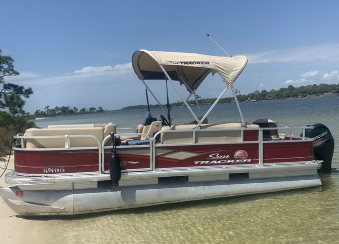 Sun Tracker 18 Nirvana
