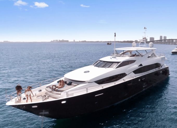 Sunseeker 120 Viva la Vida