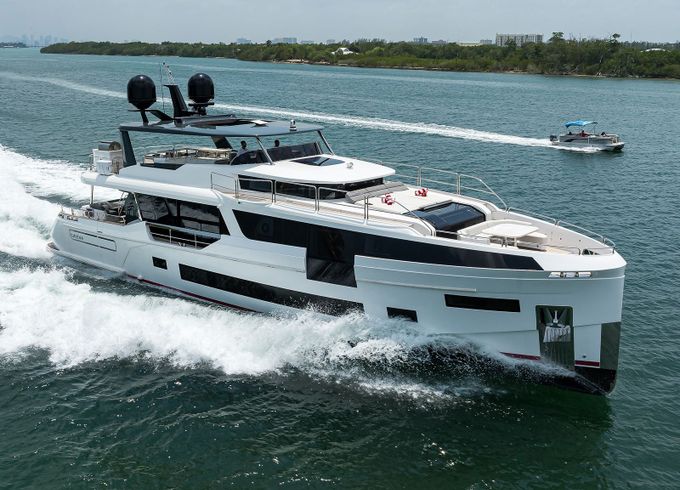 Sirena Yachts 88 Olympus