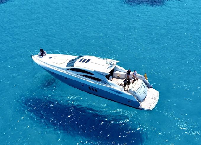 Sunseeker Predator 72 Vicky 2