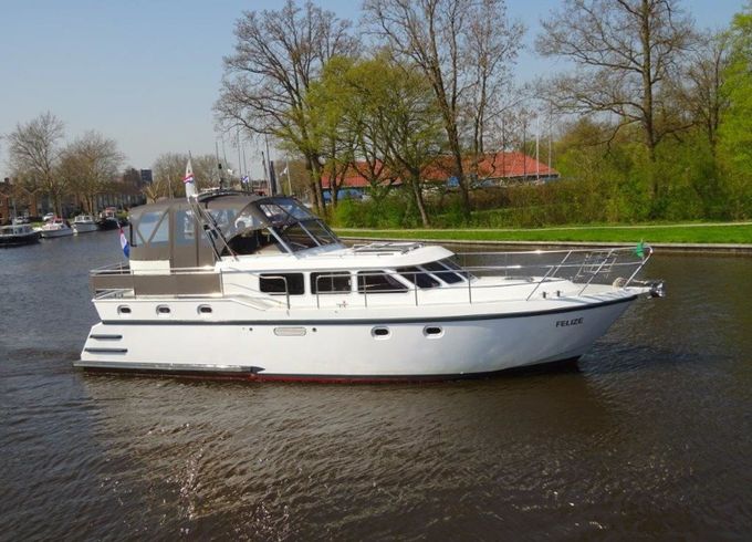 Turfskipper 1250 Felize Elite