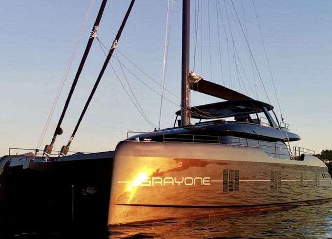 Sunreef 80 Grayone