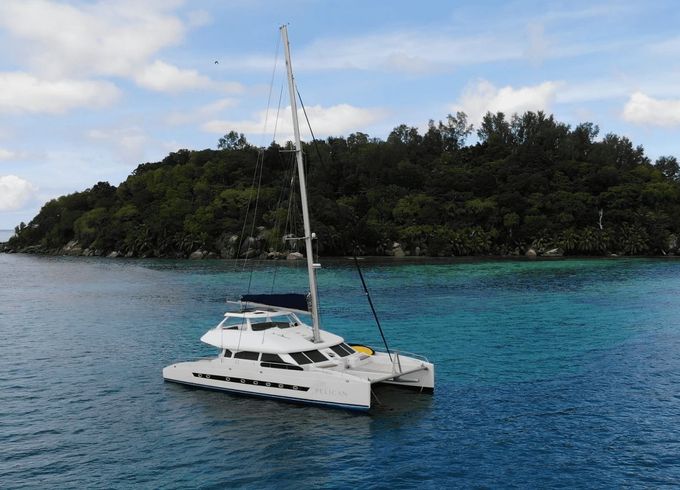 Two Oceans 63 Pelican