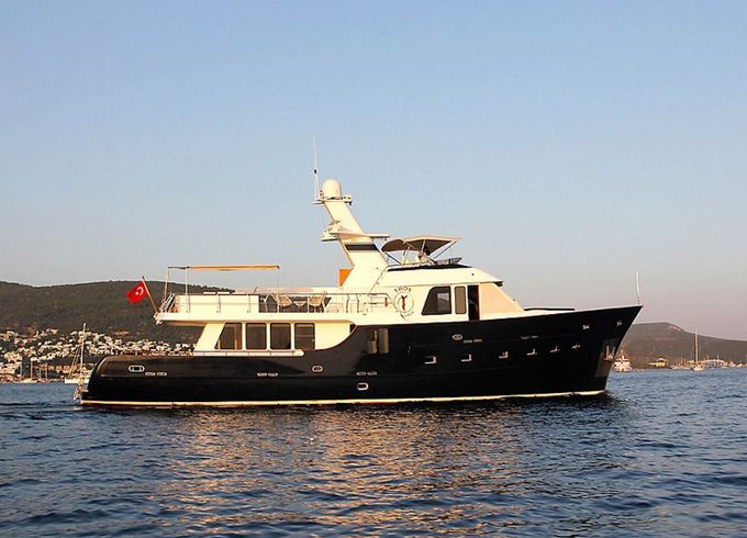 Trawler 77 Troy Explorer