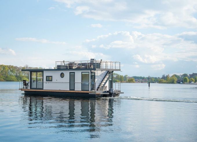 Waterbus S.C. Independent 12 Ananda