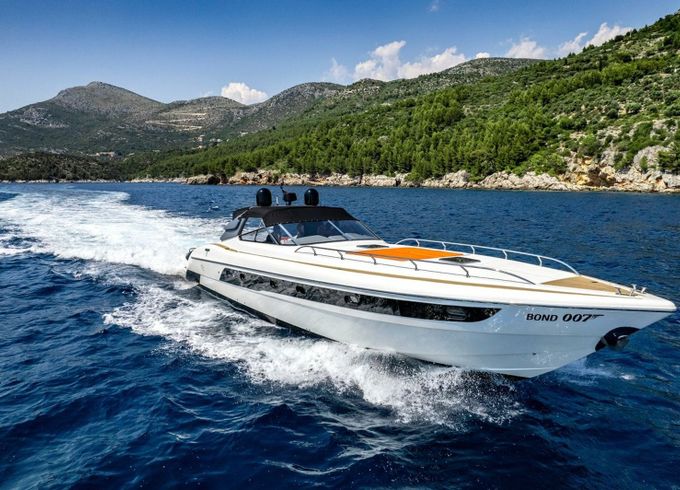 Tecnomar Madras 64 Bond 007