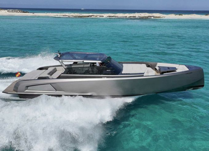 Vanquish VQ52 Casa Atlantis