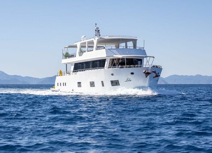 Trawler 85 Lila