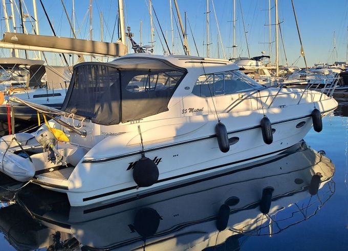 Windy 37 Grand Mistral George Philip