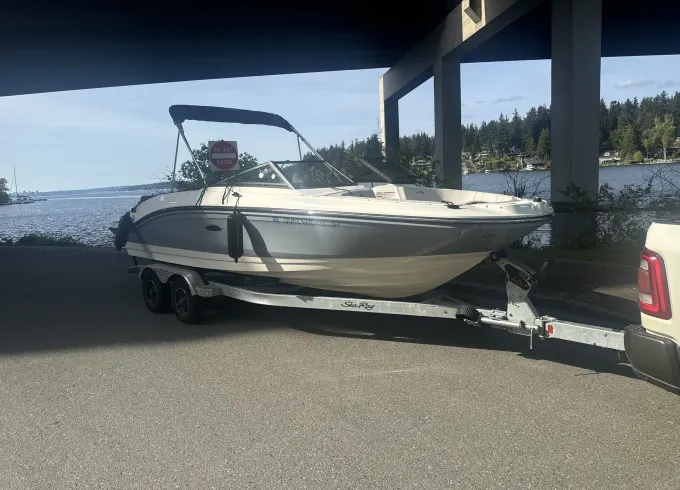 2023 SEA RAY SPX 210 for Daily Rental on Lake Washington or Lake Stevens