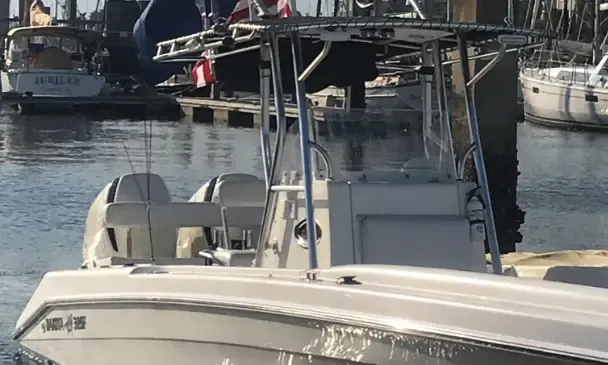 32’ Center Console Dakota at Ashley Marina Downtown Charleston