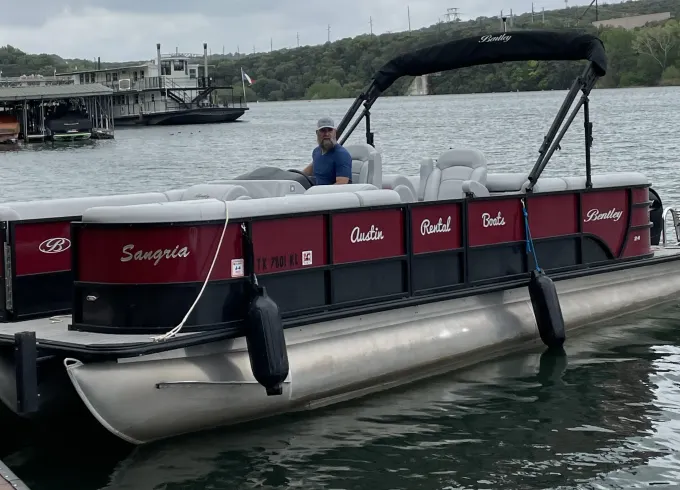 Luxury Pontoon Party Boat on Lake Austin w Captain Up to 15 ppl