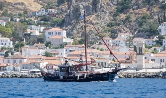 Private Cruises in Saronic Gulf