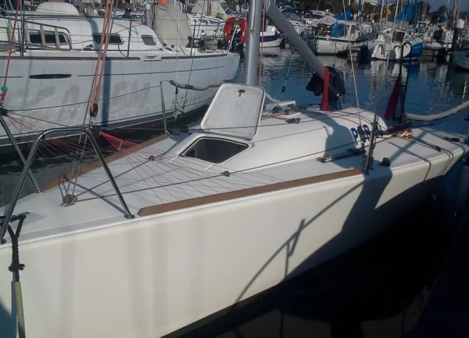 25ft Daysailer Boat Rental In Faro, Portugal