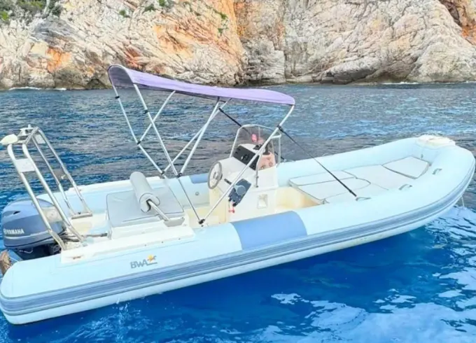 INFLATABLE BOAT BWA 650 PORTO MIRABELLO LA SPEZIA