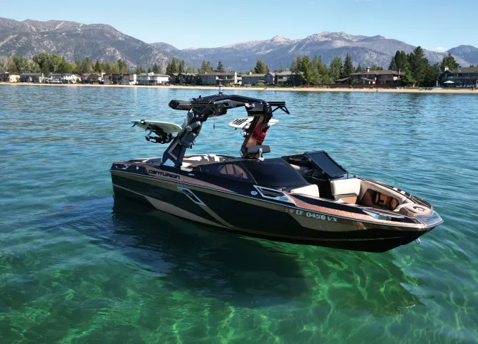 Centurion RI230 Wake Surf Boat in South Lake Tahoe, California