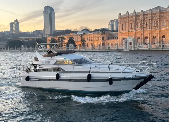 55ft Luxury Yacht Istanbul Bosphorus Tours - Up to 12 Guests