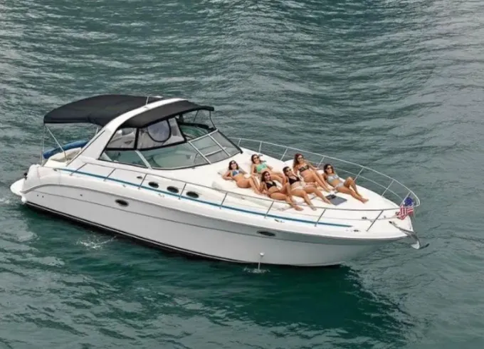 Best Sea Ray Sundancer 40ft in Miami | Perfect for Parties & Cruises