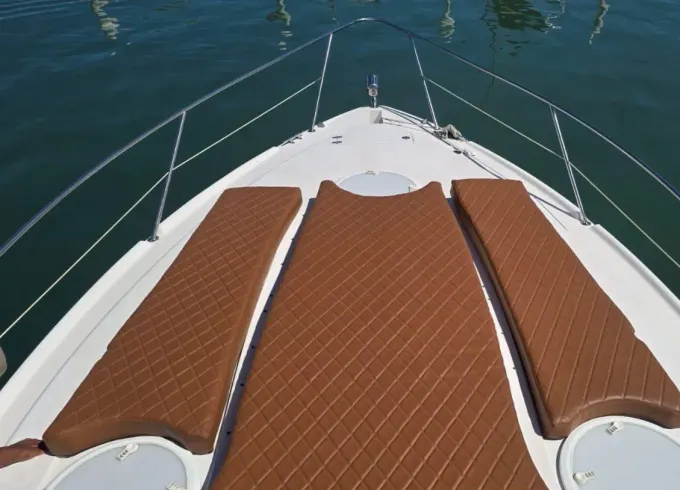 40ft Four Winn Yacht, 15 people