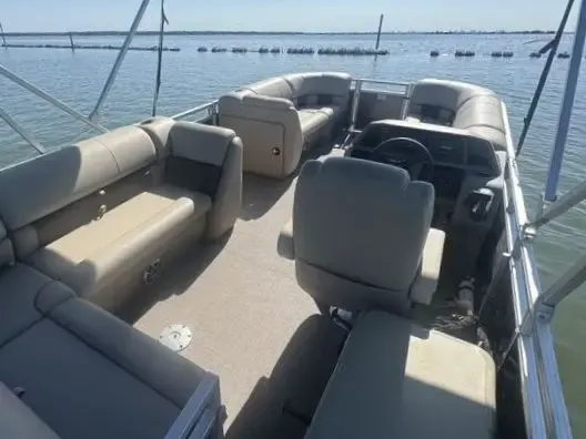 Party Barge Pontoon on Lake Lewisville - Captain and Fuel Included