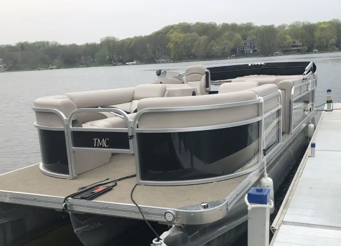 The Perfect Boat Day on Lotus Lake | TMC 22 Pontoon