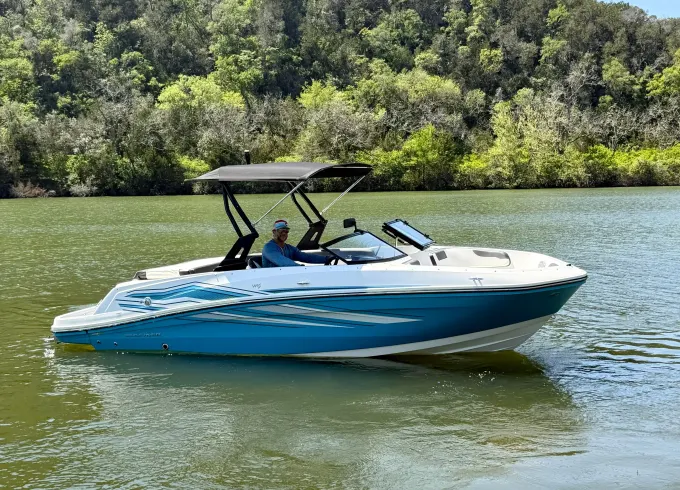 **PREMIUM** Bayliner - LAKE TRAVIS or LAKE AUSTIN (1 of 2)