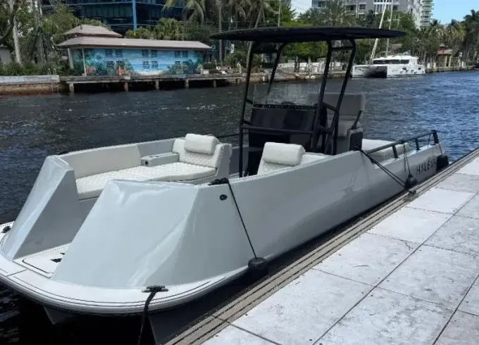 The future is here now: Fort Lauderdale’s First 2026 Electric Luxury Deck Boat