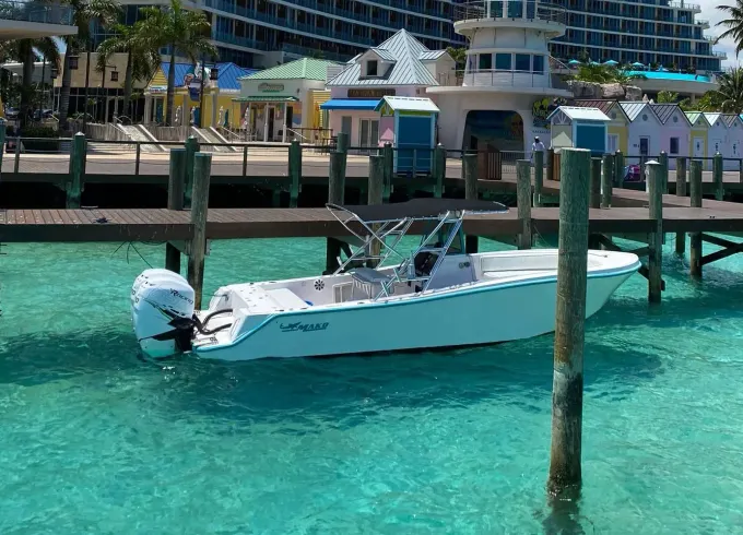 28ft mako for private charter in nassau bahamas