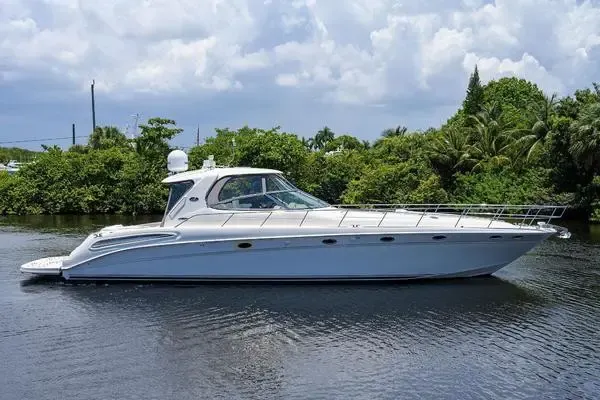 Beautiful Sea Ray 55' Motor Yacht In Puerto Vallarta
