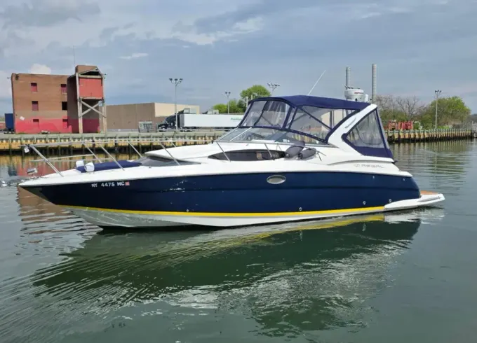 8 People | Monterey 340 Sport Yacht