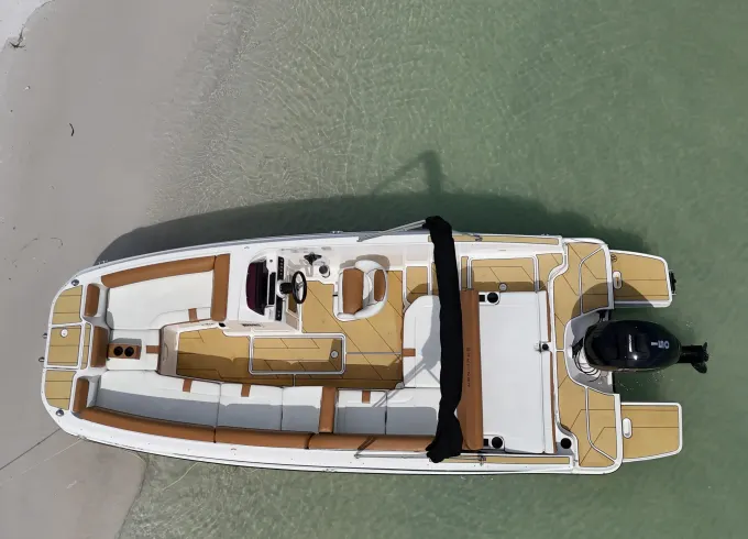 2022 Bayliner Dx2000|Spacious and perfect for cruising around Anna Maria Island