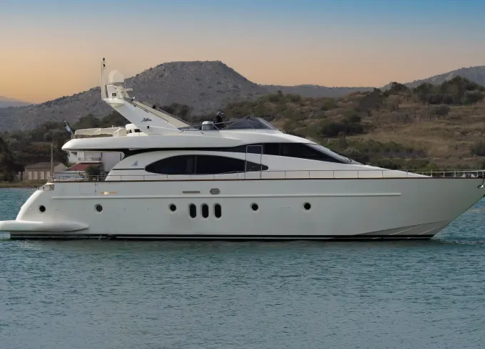 M/Y ESTIA ZEUS | AZIMUT 74 SOLAR | Ref.2022