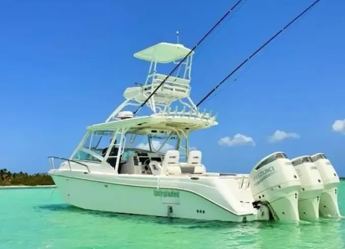 Unforgettable Yacht Experiences on the 35ft Everglades in Punta Cana