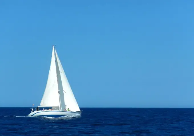 32ft “Wauquiez Gladiator” Sailing Charter in Fornells Menorca, Spain