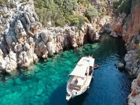 41ft Custom Yacht Sunken City Tour & Mediterranean Island Hopping