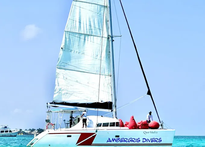 Sail Away Private Day Trip: all inclusive with Snorkelling and Island Hop!