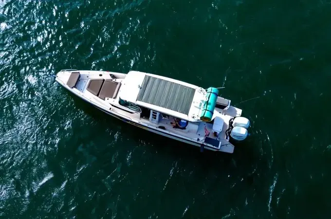Captained 37' Axopar Sun-Top: Your Adventure Awaits!