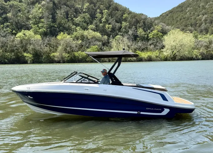 **PREMIUM** Bayliner - LAKE TRAVIS or LAKE AUSTIN (2 of 2)