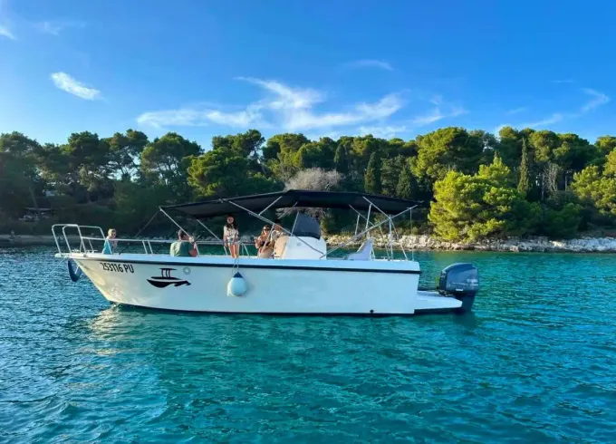 Private boat tours "Kamenjak, Porer, Cave, Medulin Bay"