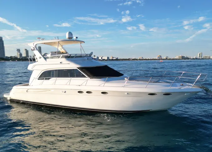55ft Sea Ray Sedan Fly Yacht Rental in Miami for Up to 13 Guests