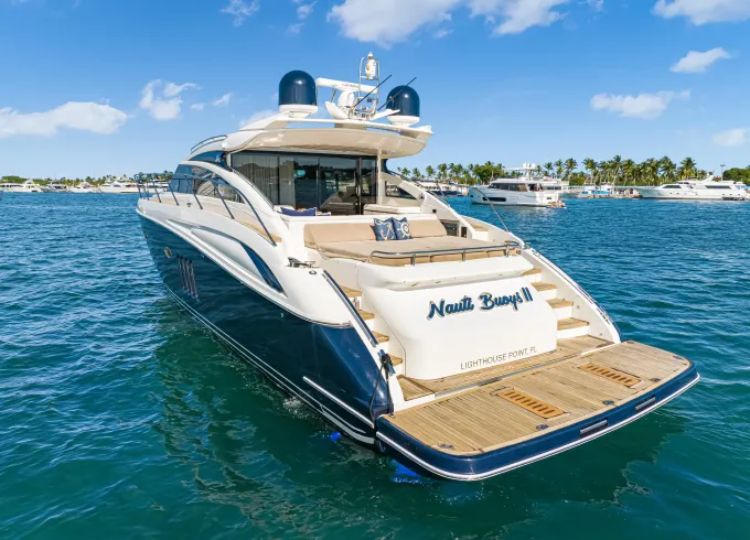 62ft Princess Motor Yacht In Boston, Massachusetts