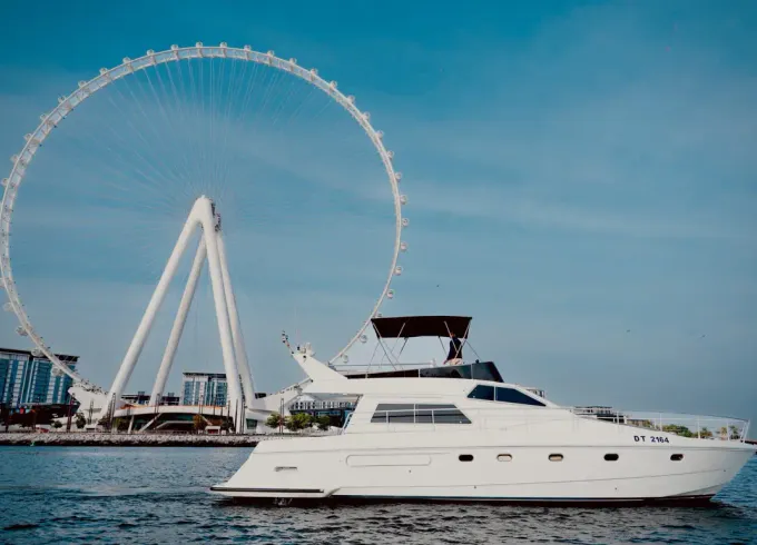 Experience DUBAI on our gorgeous 52ft Ferretti!