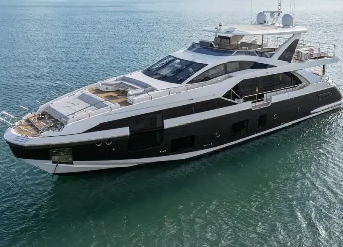 88’ Azimut Luxury Motor Yacht w/ Jacuzzi!