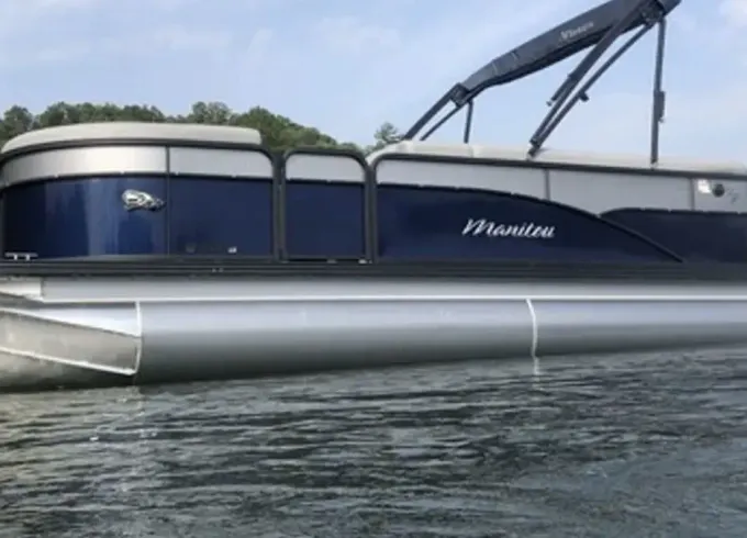 Manitou Aurora AR Pontoon in Dawsonville