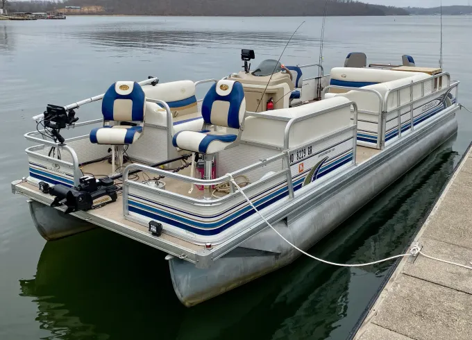 Let's go fishing aboard 24 ft fishing pontoon in Missouri