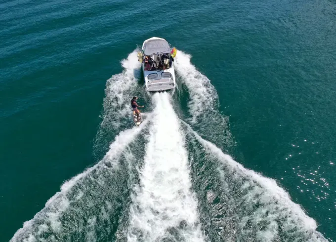 20' Moomba Wakeboat for Epic Boat Day with Captain